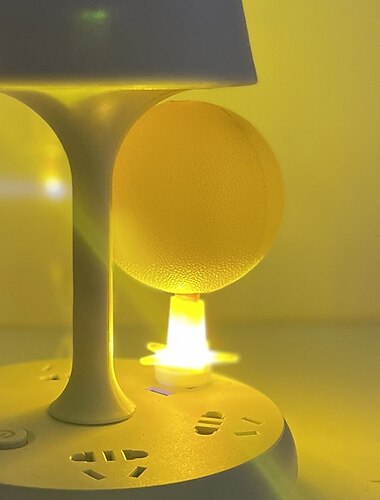  2 Stück Fruchtfliegenfallen mit LED-Nachtlicht, klebrige Fallenbälle für fliegende Insekten, Fruchtgeschmack, Küchen- und Heimfalle für den Innen- und Außenbereich