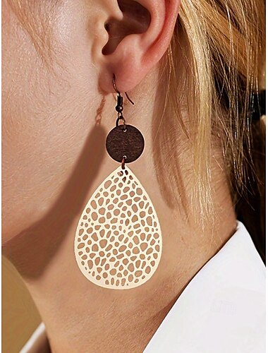  Boucles d'oreilles pendantes en bois avec accent en métal – boucles d'oreilles bohèmes en forme de larme pour femmes, tenue décontractée ou de plage, idéales pour les tenues d'été