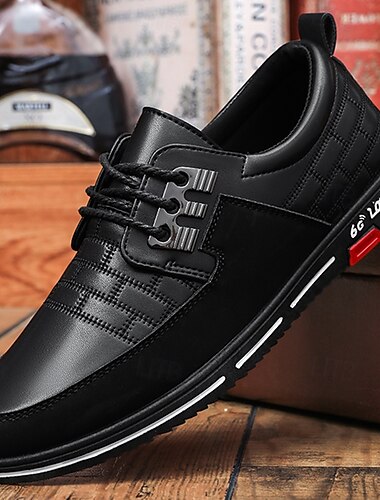  Hochwertige Freizeit-Sneaker aus braunem und schwarzem Kunstleder für Herren mit stylischem Schnürdesign für Komfort im Alltag