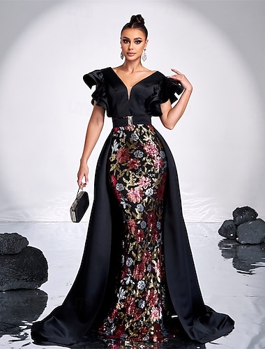  A-Linie Quinceanera-Kleider Elegant Kleid Formell Hochzeit Bodenlange Schleppe Ärmellos V Ausschnitt Polyester Rückenfrei mit Paillette 2025