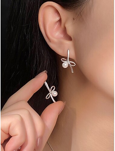  Elegante Perlenohrringe mit Schleife für Damen – zierliche vergoldete oder versilberte Ohrstecker für romantische Verabredungen, Hochzeiten und den Alltag