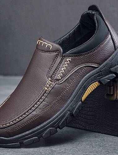  sapatos masculinos de couro marrom escuro com sola resistente - calçados duráveis e modernos para uso ao ar livre