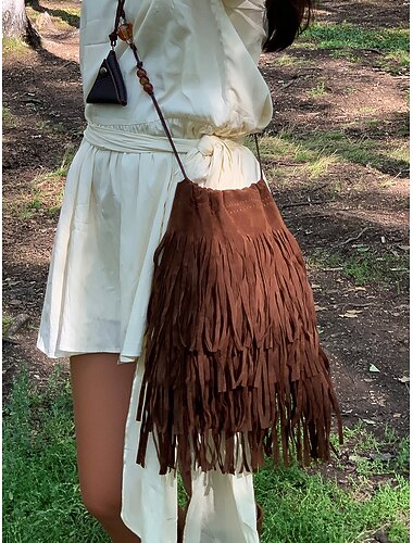  női bohém rojtos crossbody táska gyöngyös pánttal – vintage velúr hatású válltáska fesztiválokra, utazáshoz és hétköznapi viseletre