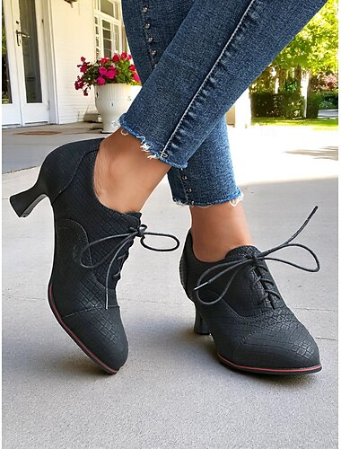  Damen-Oxford-Pumps im Vintage-Stil der 1950er in Aquablau mit Schnürung und Steppmuster – Schuhe im Retro-Stil fürs Büro, Freizeitausflüge und formelle Anlässe