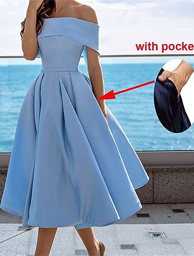  A-linje Cocktailklänningar Elegant Klänning Formell Bröllop Te-längd Ärmlös Off Shoulder Satin Tillbaka Öppen med Draperingar