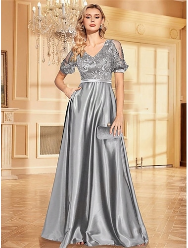  A-Linie Quinceanera-Kleider Elegant Kleid Formell Hochzeit Bodenlang Kurzarm V Ausschnitt Satin mit Falten 2025