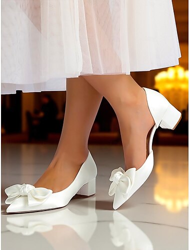  Damen Pumps aus Satin mit Blockabsatz und Schleifendetail für formelle Anlässe und Cocktailpartys