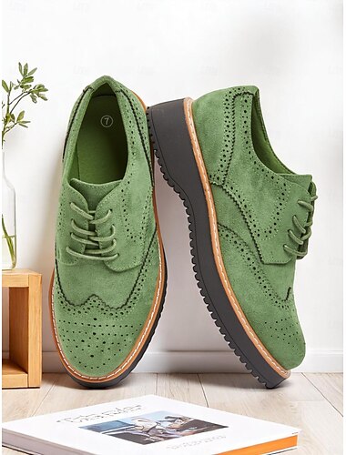  Grüne Oxford-Schuhe aus Wildlederimitat für Damen – klassische Brogues mit Flügelkappe und Gummisohle für die Arbeit, den Weg zur Arbeit im Herbst und elegante Alltagslooks