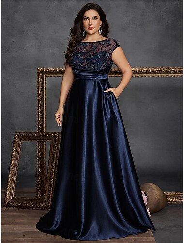  A-Linje Plus Size Klänningar Elegant Curve Klänning Formell Bröllop Golvlängd Ärmlös Rundhals Satin med Fållar 2025