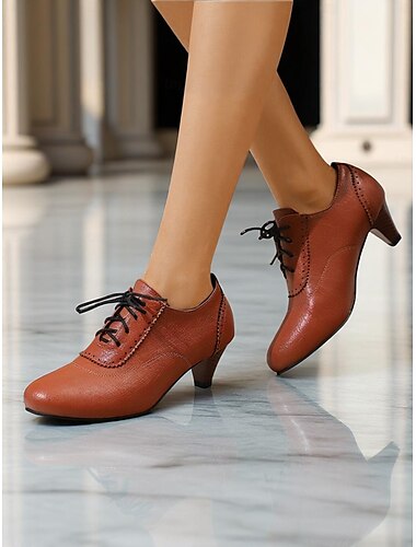  Damen-Oxford-Heels im Stil der 1930er-Jahre – braune Schnürschuhe aus Kunstleder mit niedrigem Absatz für Retro-inspirierte Alltags-, Büro- und Swing-Tanz-Outfits