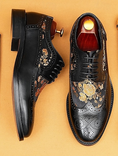  Herren-Brogue-Schuhe aus hellbraunem Leder mit handgemalten Blumendetails – stilvolle Brogue-Schuhe für Hochzeiten, geschäftliche Anlässe und besondere Anlässe