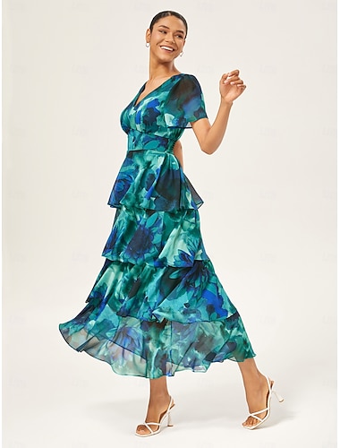  fließendes, gestuftes Chiffon-Maxikleid mit Blumenmuster