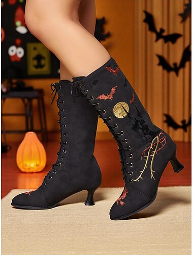  Dámské gotické halloweenské vyšívané šněrovací boty - vintage styl černého kostýmu čarodějnice z roku 1900, podpatky do půli lýtek pro cosplay, večírky a tematické akce