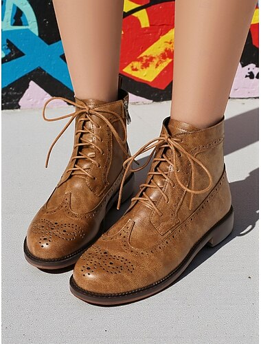  Dámské vintage oxfordské kotníkové boty na šněrování – ploché kozačky z umělé kůže s brogue vzorem pro podzimní outfity, každodenní nošení a retro vzhled