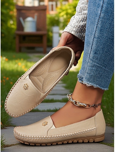  Women's Slip-On Moccasins with Decorative Flower – Soft Comfortable Loafers for Everyday, Casual Outings and Relaxing Walks