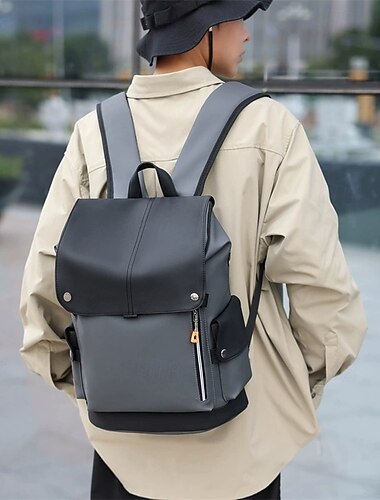  Moderner Kunstleder-Rucksack für Herren – stylische, wasserdichte Pendlertasche mit Überschlag und Seitentaschen für Arbeit und Reisen