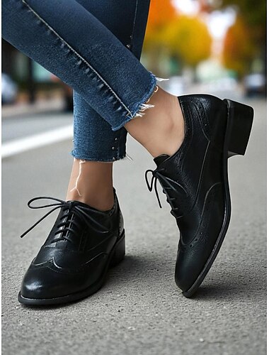  Chaussures Oxford Brogue marron pour femmes à talon bas - Chaussures plates à lacets de style rétro britannique pour les étudiantes et les tenues de bureau, idéales pour les tenues d'automne et la