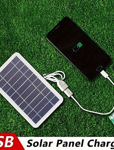  un singolo pannello di ricarica solare portatile progettato per l'uso all'aperto, ideale per viaggi e campeggio. Serve come fonte di alimentazione mobile per caricare i telefoni, alimentare torce e
