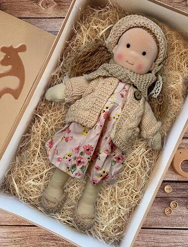  手作りのウォルドルフ人形、女の子の赤ちゃん用、洋服セット付き - 11.8インチの柔らかいぬいぐるみ、幼児向け、お子様へのクリスマスプレゼントに最適