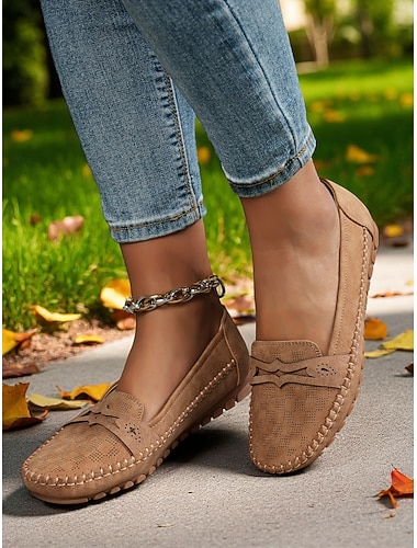 Damen Perforierte Mokassin Loafers – Weiche rutschfeste lässige Flats für Herbstrouten Gartenwege und tägliche Besorgungen