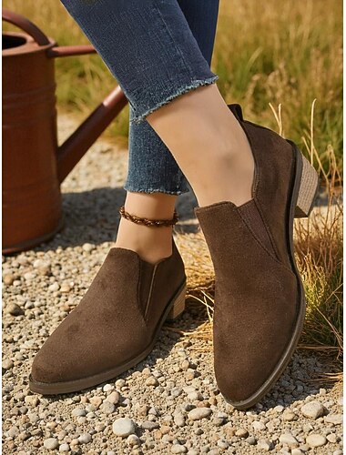  Sapatos femininos de salto baixo, sem cadarço, de camurça sintética marrom – estilo casual confortável para caminhadas ao ar livre, visitas a fazendas e uso diário