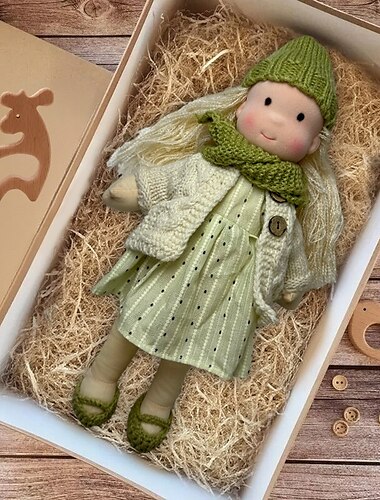  手作りのウォルドルフ人形、女の子の赤ちゃん用、洋服セット付き - 11.8インチの柔らかいぬいぐるみ、幼児向け、お子様へのクリスマスプレゼントに最適