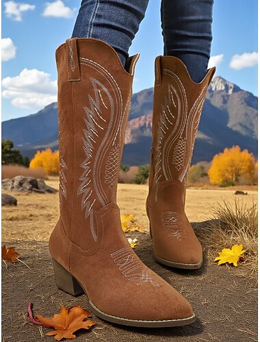  Botas vaqueras de media caña de ante para mujer con diseño western bordado: calzado urbano elegante para conjuntos a la moda.