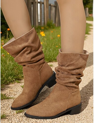  stivali da donna morbidi in finta pelle scamosciata marrone con tacco basso, comodi stivali da infilare a metà polpaccio per outfit casual autunnali e invernali