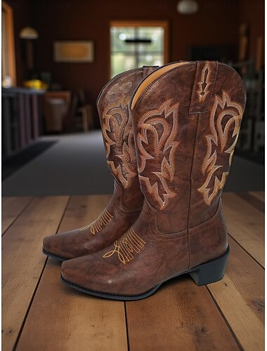  Bottes de cowboy en cuir rouge pour femme avec motif western brodé - chaussures de mode urbaine élégantes pour des tenues tendance