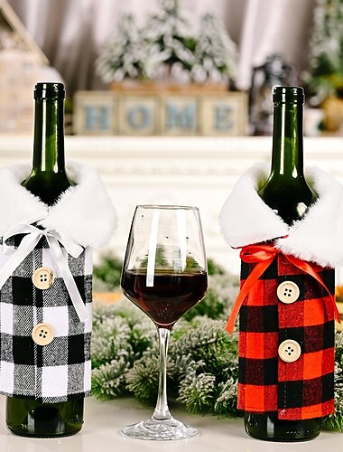  2 kpl jouluisia pullonsuojuksia ruudullisilla viinikoristeilla, puna- ja mustaruudullisilla kauluksilla varustetut viinipullonsuojat, juhlapullokoriste