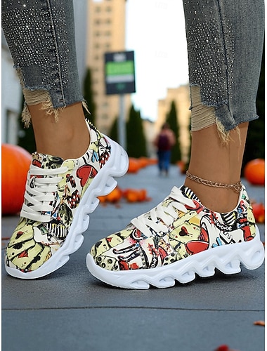 Zapatillas de Halloween con grafiti en blanco y negro para mujer: zapatillas deportivas con suela gruesa para caminar, ideales para ropa urbana, atuendos de otoño y fiestas de disfraces.