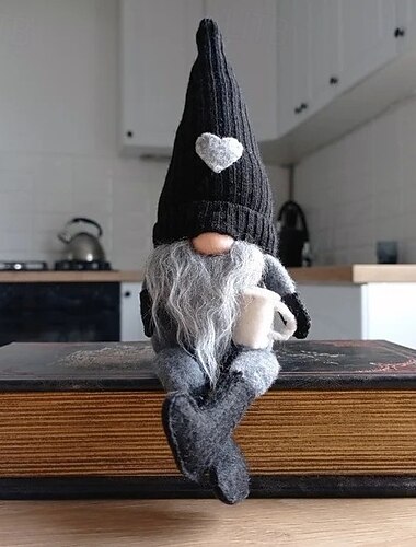  juleplysjdekorasjon strikket ansiktsløs dukke langt ben hengende ornament kaffestil høytid gnom plysjfigur festlig hjemdekorasjon juletre dekor gaver