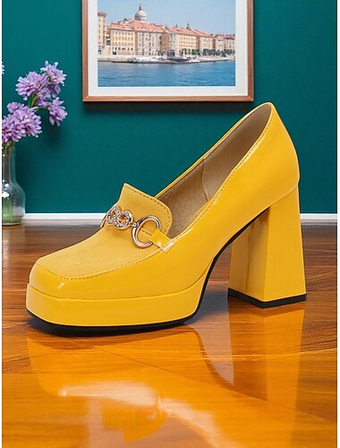  Gele leren platform loafers voor dames met blokhak en kettingdetail – retro pumps met hak in jaren 80-stijl voor kantoor, feestjes en vintage outfits