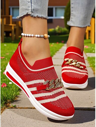  Röda damsneakers med Flyknit-detaljer – lätta randiga promenadskor för shopping, jul och fritid