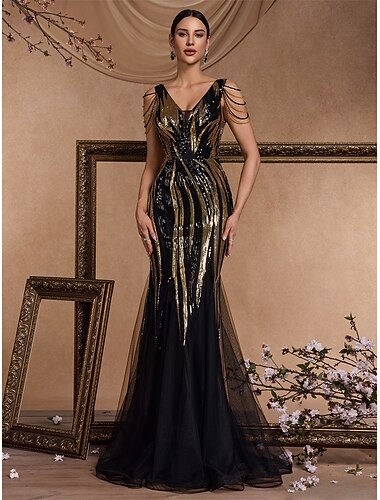  Szűk szabású Quinceanera ruhák Nyitott hátrész Formális ruha Estély Seprűuszály Ujjatlan V-alakú Polyester val vel Gyöngydíszítés 2025