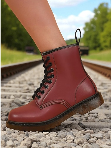  Bottines à lacets rouges pour femmes – style intemporel et robuste pour les femmes qui explorent les voies ferrées, les voyages à vélo et les aventures d'automne