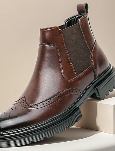 Мужские коричневые ботинки челси с заклепками и отделкой в стиле броги, элегантная модель до щиколотки для мужчин, идеально подходят для деловых встреч, свадеб и официальных мероприятий   Мужские коричневые ботинки челси с заклепками и отделкой в стиле броги, элегантная модель до щиколотки для мужчин, идеально подходят для деловых встреч, свадеб и официальных мероприятий