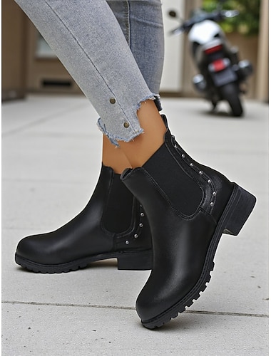  Schwarze Chelsea-Stiefel für Damen mit niedrigem Absatz und Nietendetails – klassische Schlupfstiefeletten für den Alltag
