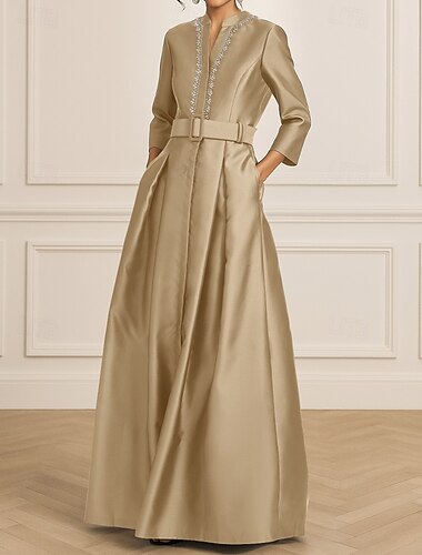  А-силуэт В пол Вечернее платье С пышной юбкой Торжественное платье Элегантный стиль Стиль знаменитостей Шелковистость Рукав 3/4 V-образный вырез Официальные Свадьба Стретч-сатин с Кристаллы