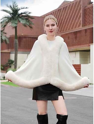  Avvolgenti in Pelliccia Sintetica Elegante Casual Quotidiano Senza Maniche Manica a pipistrello Poliestere Stole da matrimonio Con Colore puro Per Occasione speciale Autunno & Inverno