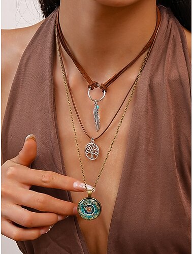  collana con ciondolo a strati in stile bohémien da donna, gioielli a tre fili con piuma, albero della vita e ciondolo rotondo vintage per festival, feste e abbigliamento casual
