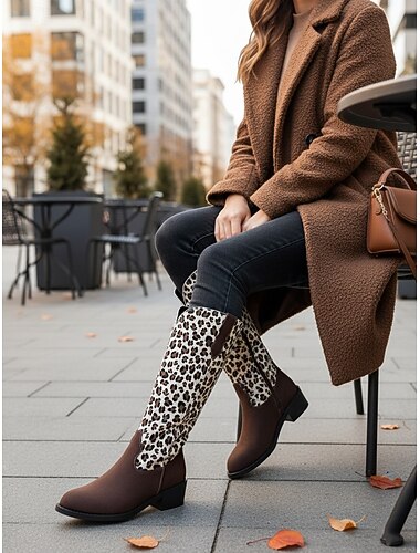  Zwarte dameslaarzen met dierenprint en blokhak, trendy schoenen voor een stijlvolle look in de stad