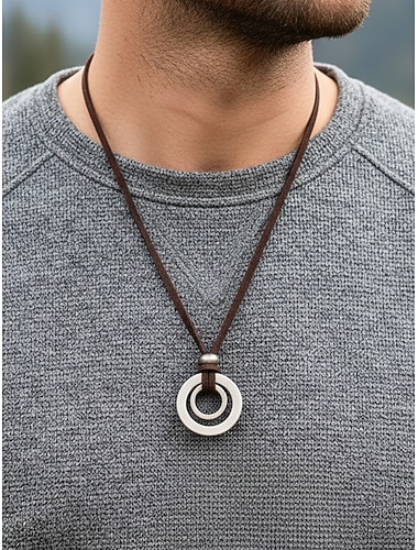 Verstellbare Lederkordelkette für Herren mit Doppelkreisanhänger – Vintage-Freizeitschmuck für den Alltag und den Outdoor-Stil   Verstellbare Lederkordelkette für Herren mit Doppelkreisanhänger – Vintage-Freizeitschmuck für den Alltag und den Outdoor-Stil