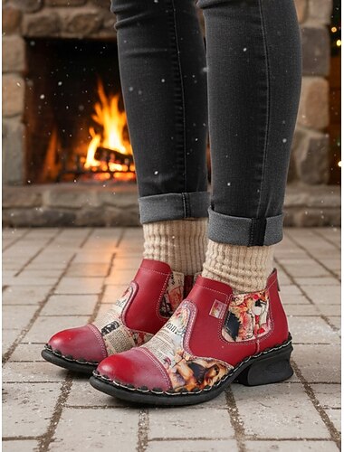  Dames enkellaarsjes van echt leer, handgemaakt in rood, met artistiek patchworkmotief, comfortabele casual Chelsea-laarzen in vintagestijl voor Kerstmis en winteroutfits &vakantiebijeenkomsten