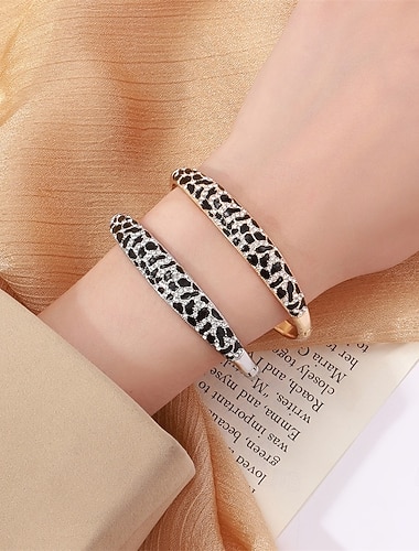  Bracelet Le style rétro Zircon Séries de totem ancien Mode Tendance Bracelet Bijoux Argent Doré Rond pour Mariage Soirée Fiançailles Bal de promo