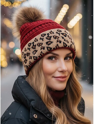 قبعة شتوية دافئة بطبعة جلد النمر، قبعة شتوية محبوكة مع كرات من الفرو الصناعي، إكسسوار أنيق للعطلات الخارجية والملابس الاحتفالية