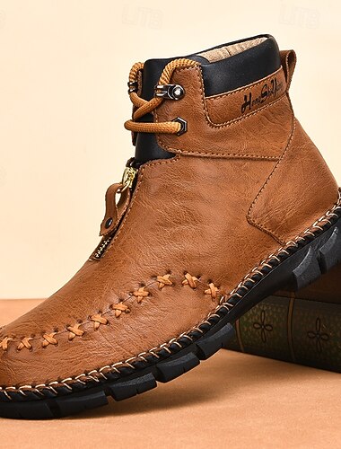 Botas de couro estilosas para homens com zíper e design costurado - calçados casuais confortáveis em preto, marrom e bege   Botas de couro estilosas para homens com zíper e design costurado - calçados casuais confortáveis em preto, marrom e bege