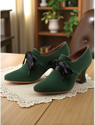  Damskie zielone zamszowe czółenka z czarną kokardą, elegancki szpiczasty nosek, styl vintage z lat 20. XX wieku, idealne na oficjalne okazje, przyjęcia obiadowe i wesela