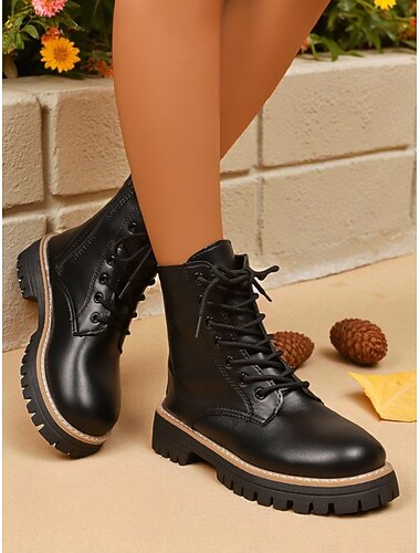  レディース ブラック フェイクレザー コンバットブーツ、クラシックなレースアップ チャンキーソール アンクルブーツ。秋の装い、アウトドア ウォーキング、ストリートウェアに最適です。