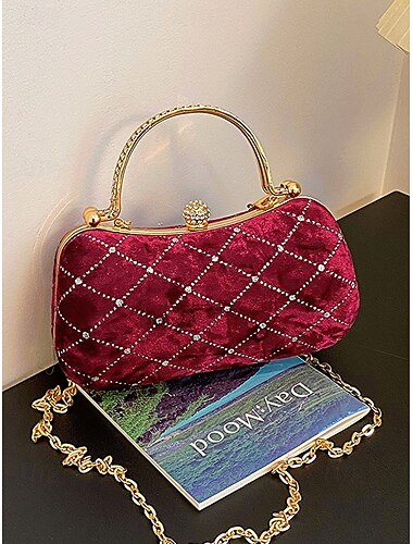  Dameveske i vattert fløyel med diamantdetaljer – elegant skulderveske til julebord, høytidssamlinger og spesielle anledninger